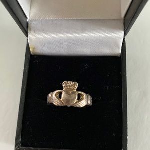 Vintage Love loyalty friendship sterling silver ring size 6